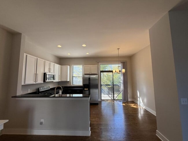 Building Photo - 2976 Textile Way