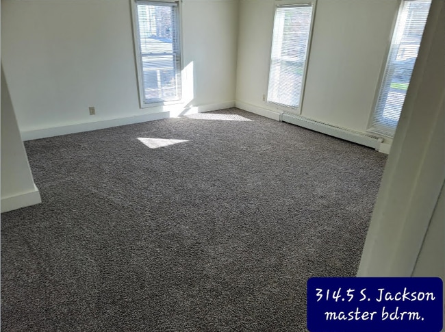 Building Photo - 314 1/2 S Jackson St