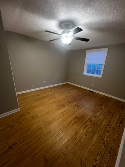 Building Photo - 1854 Burnt Stand Rd