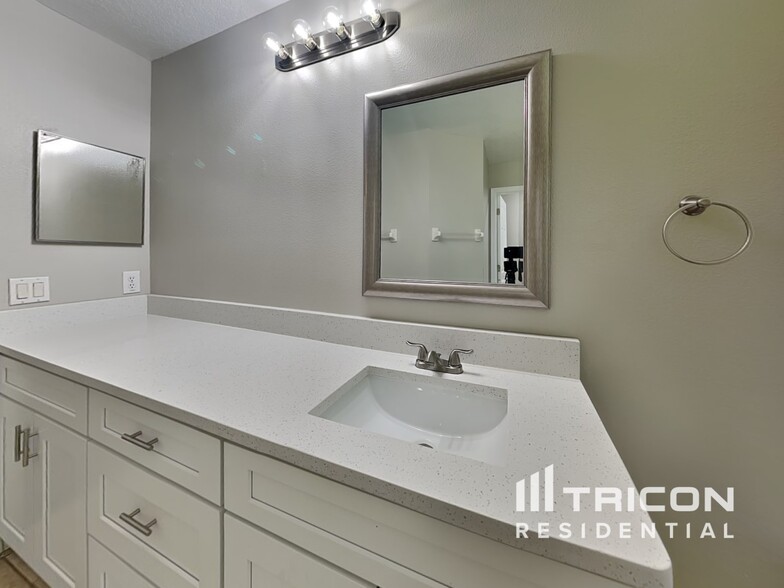 Building Photo - 2231 Cobblefield Cir