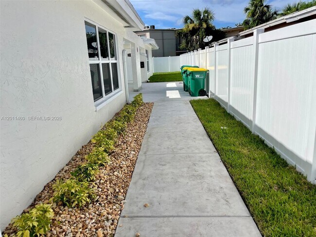 Building Photo - 5711 NW 28th St