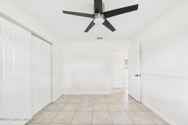 Building Photo - 4339 Plompton Dr