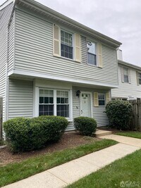 Building Photo - 332 McDowell Dr
