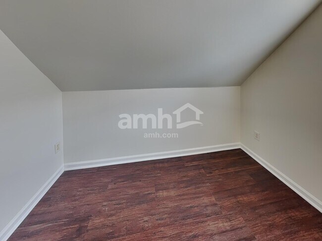 Building Photo - 13316 Woodland Farm Dr