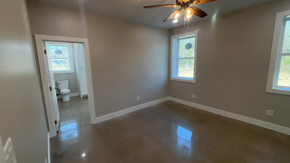Building Photo - 12542 Vinson Cir
