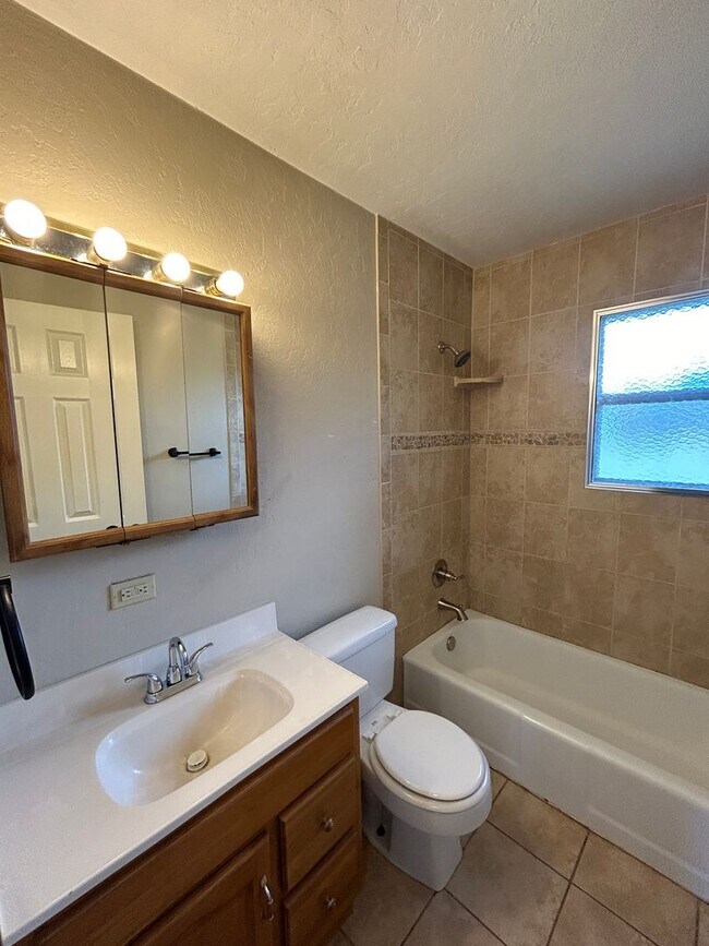 Building Photo - 2311 NW 43rd St