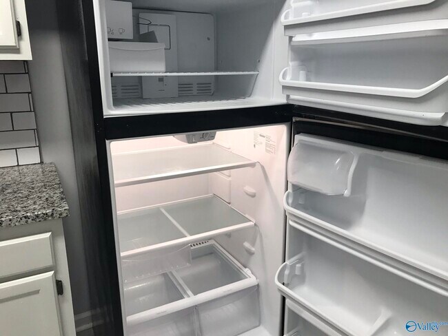 Building Photo - 104 Potomac Cir