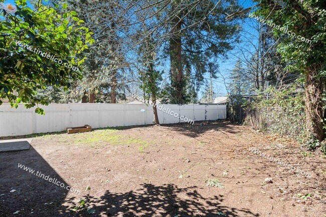 Building Photo - 344-03