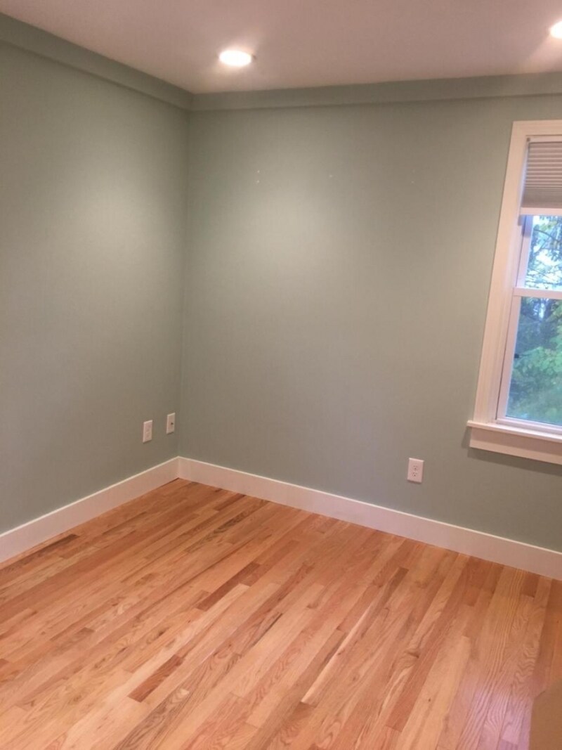 Building Photo - 33 Dennison St