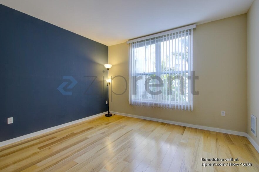 Building Photo - 5800 3rd St