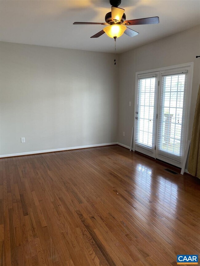 Building Photo - 1930 Asheville Dr