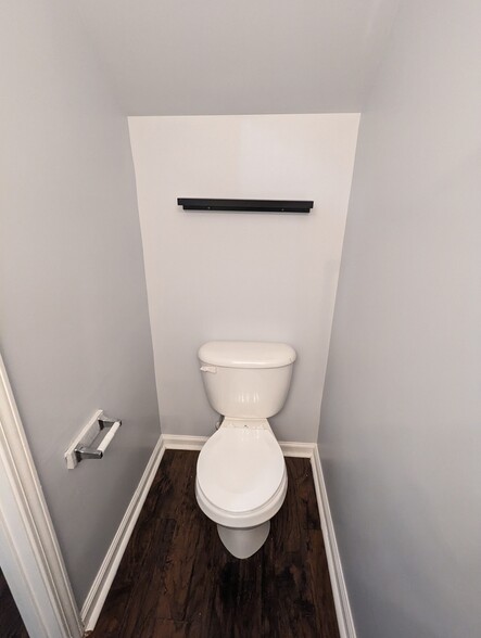 1st floor powder room - 106 Chandler Chase Ct