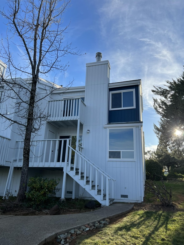 Building Photo - 133 Rockwood Drive - 1