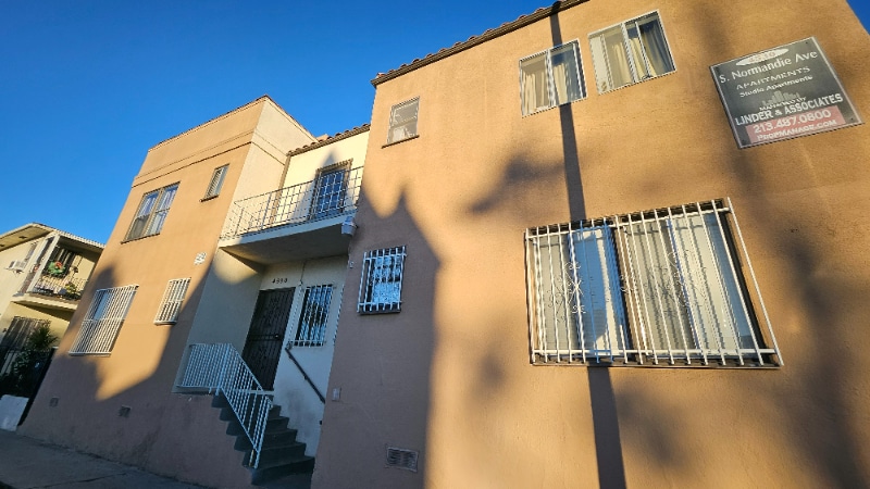 Building Photo - 4530 Normandie Ave