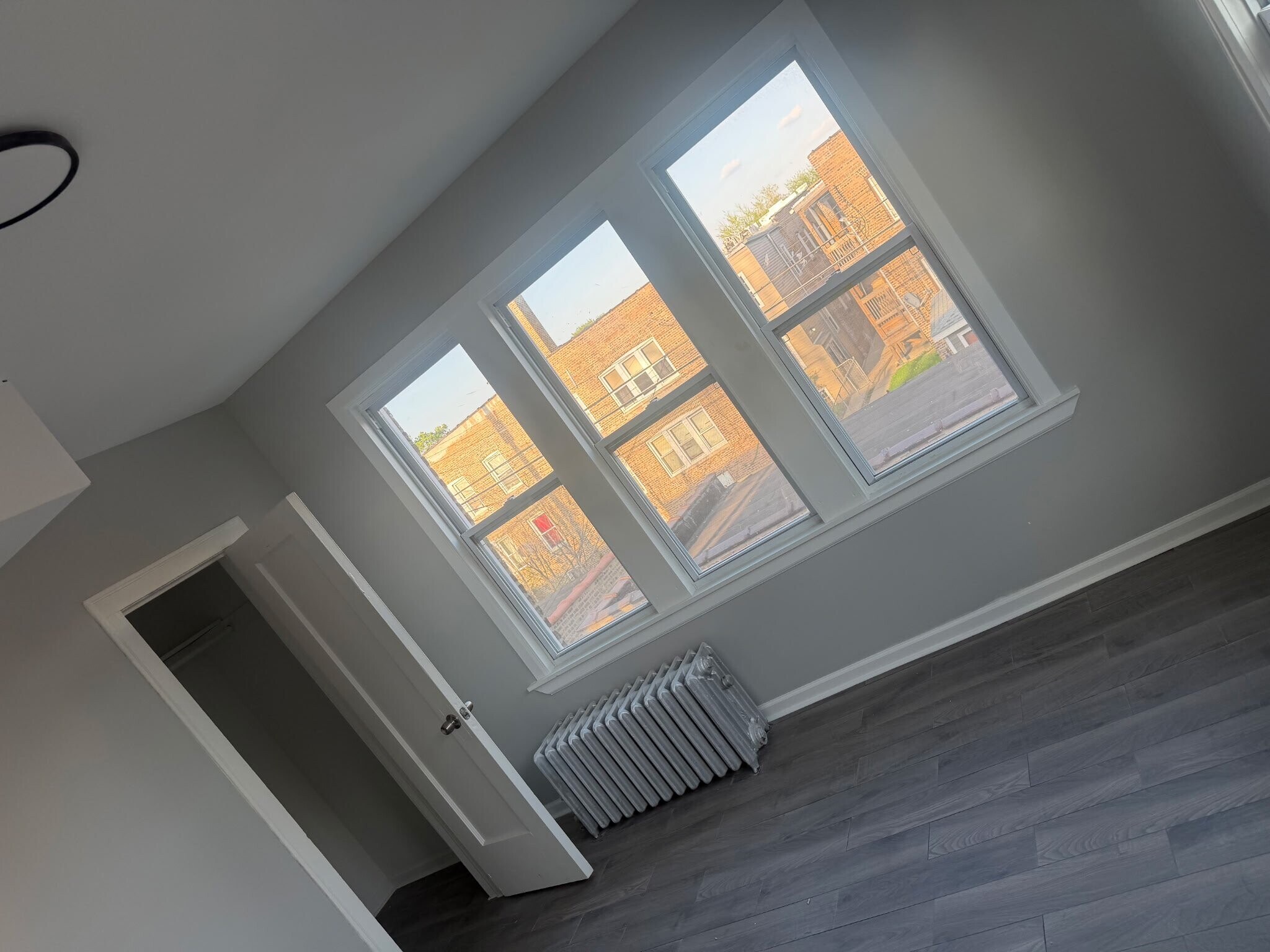 Building Photo - 7353 S King Dr