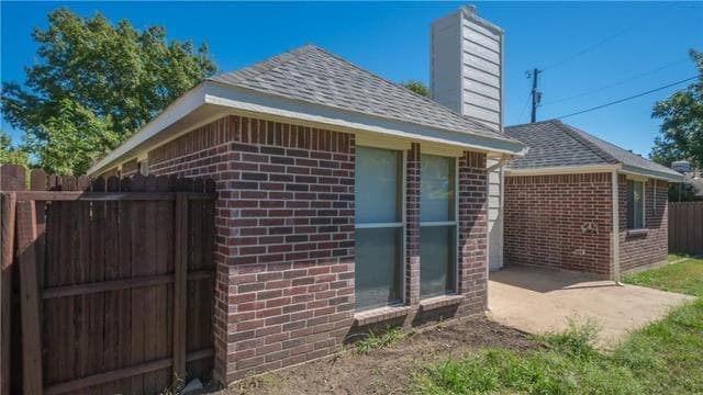 Building Photo - 1512 Manitoba Ln