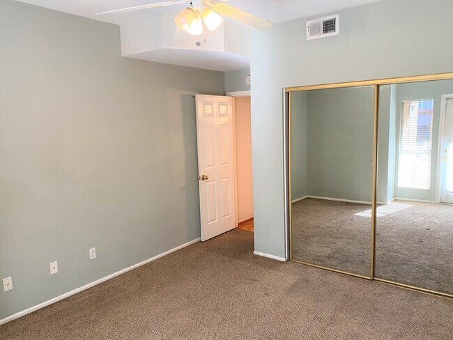 Building Photo - 101 N 7th St Unit 173, Phoenix, AZ 85034