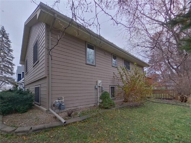 Building Photo - 4905 Independence St