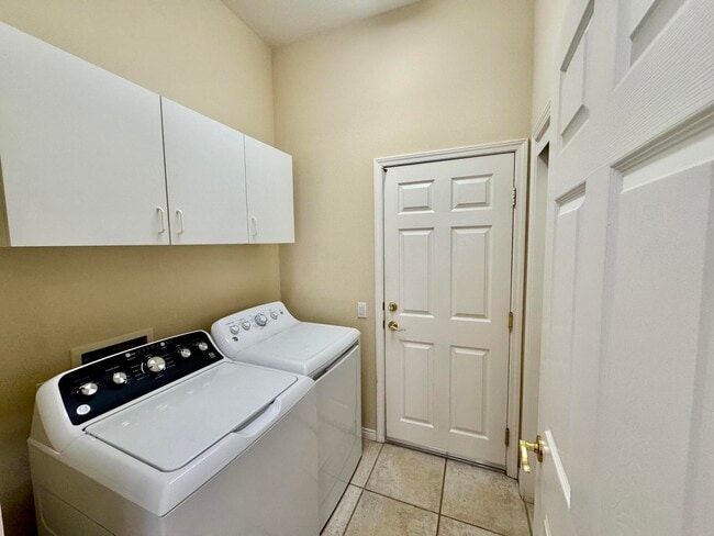 Building Photo - 78768 Yellen Dr