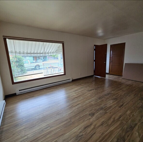 Building Photo - 2120 Laurel St