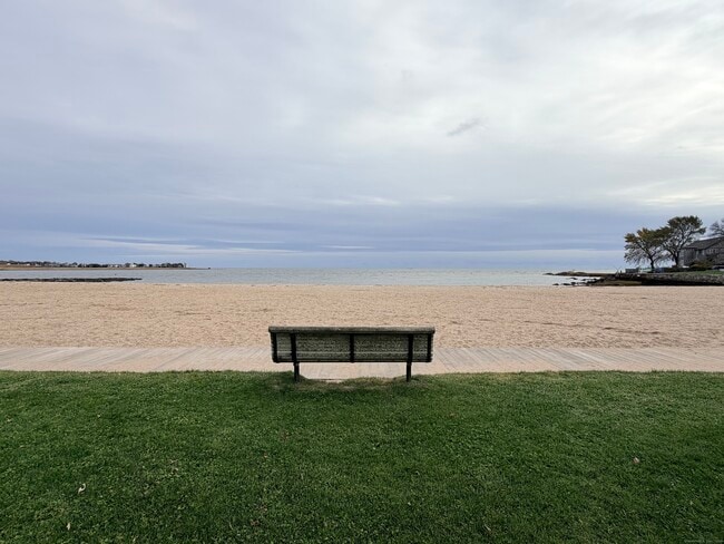 Building Photo - 113 Seaside Ave