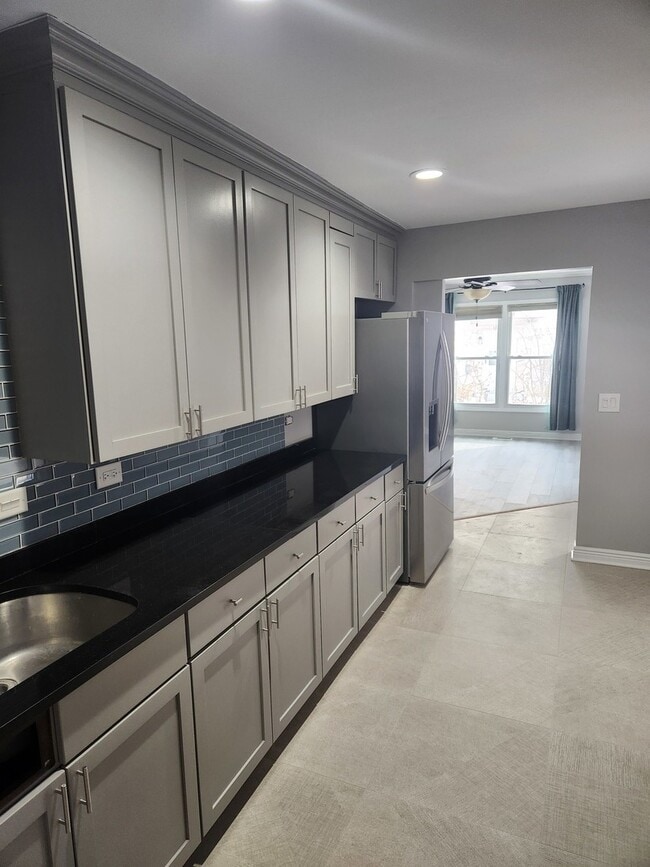 Building Photo - 1020 Brunswick Harbor