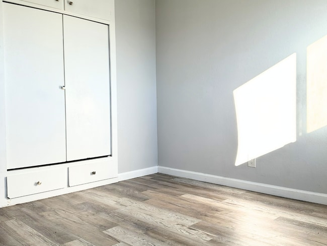 Building Photo - 1671 Anoka Ave