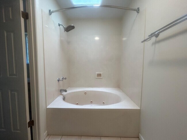 Building Photo - 310 Shoal River Dr
