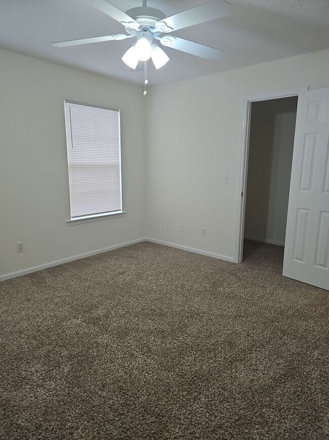 Building Photo - Savannah 2 Bed Townhome for Rent