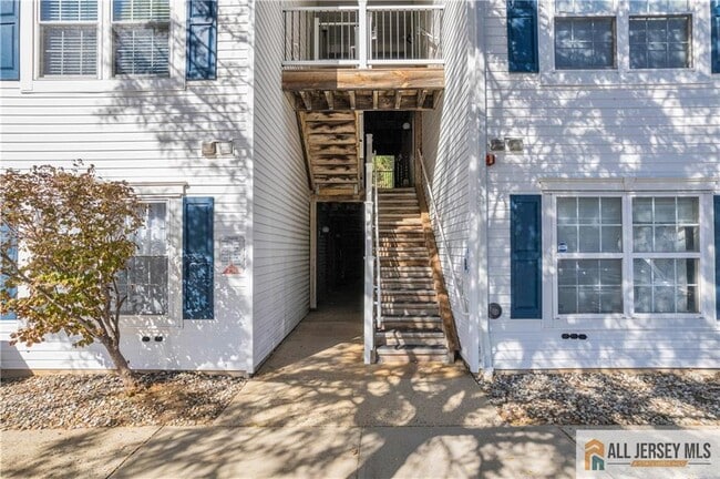 Primary Photo - 1027 Waterford Dr