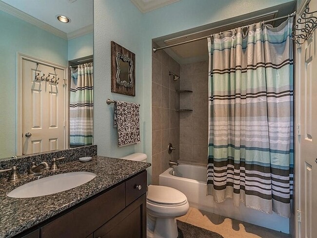 Building Photo - 7000 Seawall Blvd