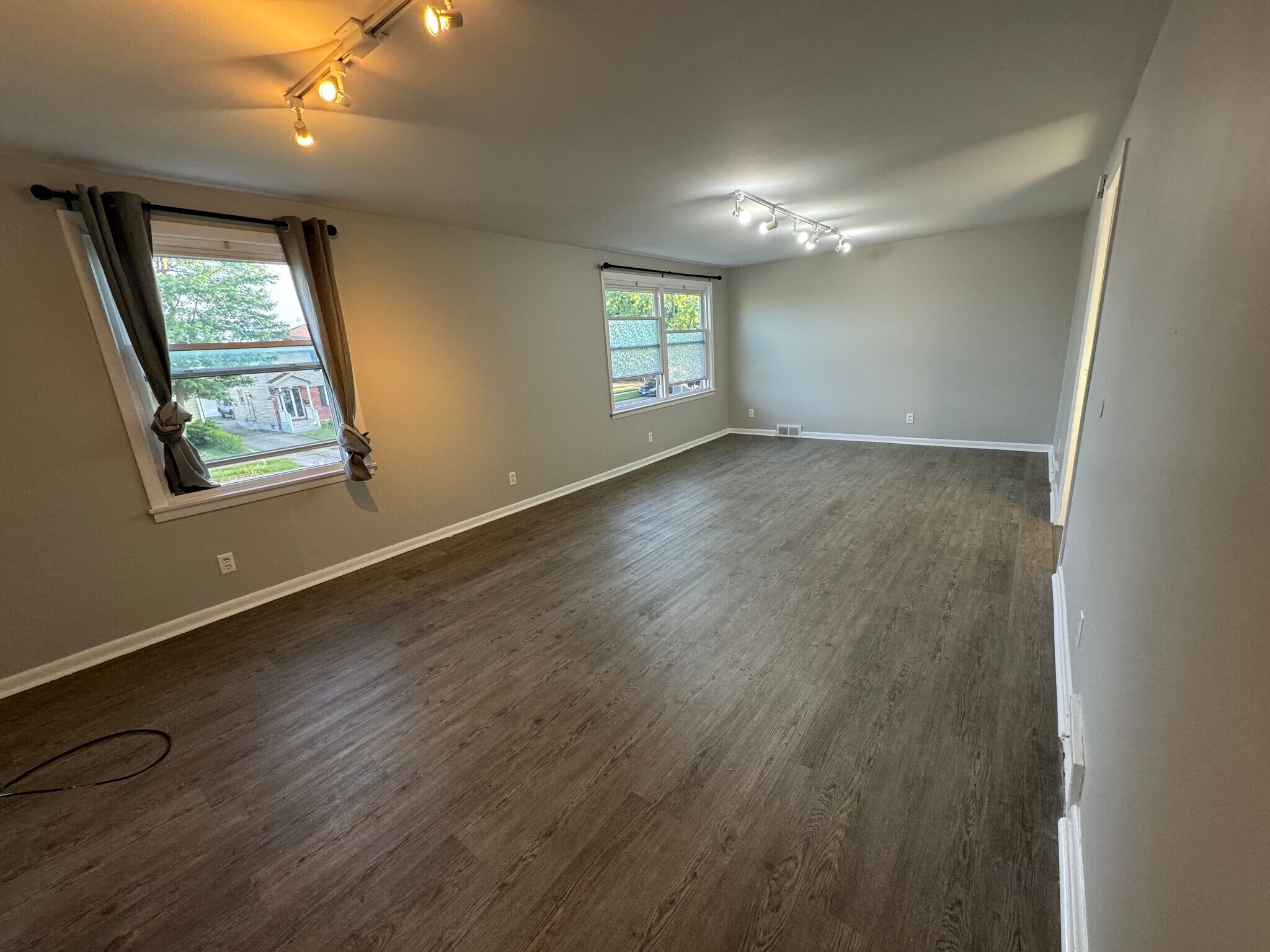 Building Photo - 72 Bannard Ave