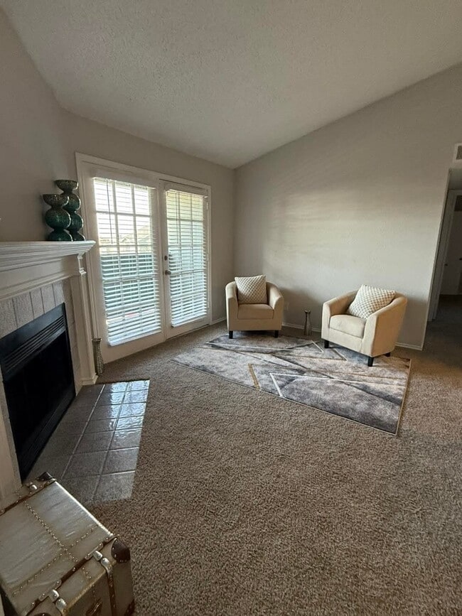 Primary Photo - 3737 Timberglen Rd