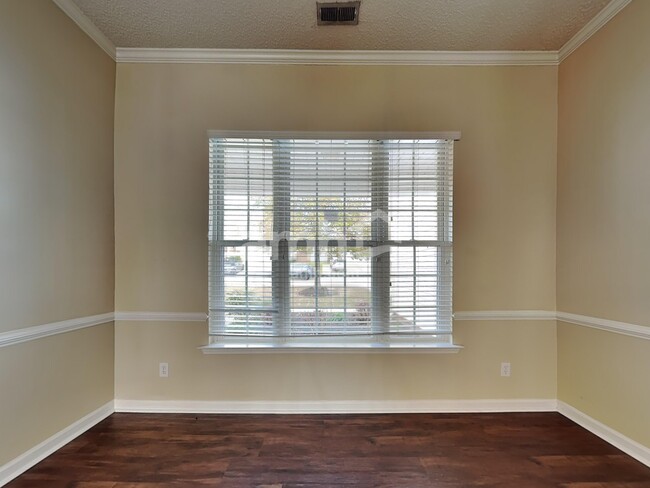 Building Photo - 28 Ginger Gold Dr