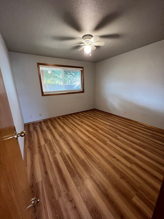 Building Photo - 2144 N 20th St