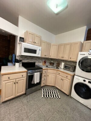 Building Photo - 84 Prince St