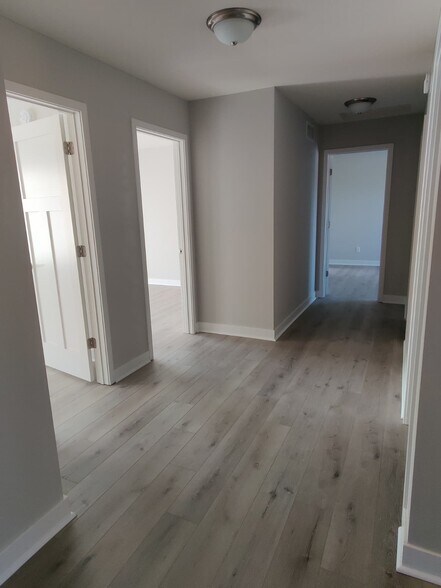 Building Photo - 2768 Clover Ridge Dr
