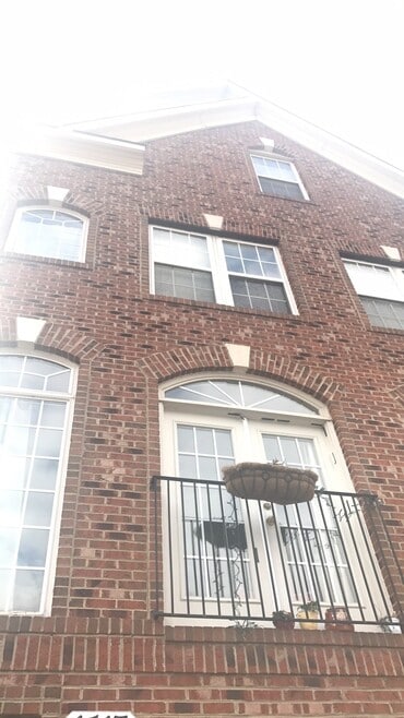 Building Photo - 1513 Artillery Terrace NE