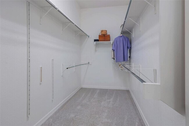 Building Photo - 2279 Fernspring Dr