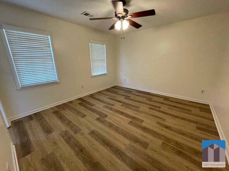 Building Photo - 1501 Eryn Cir