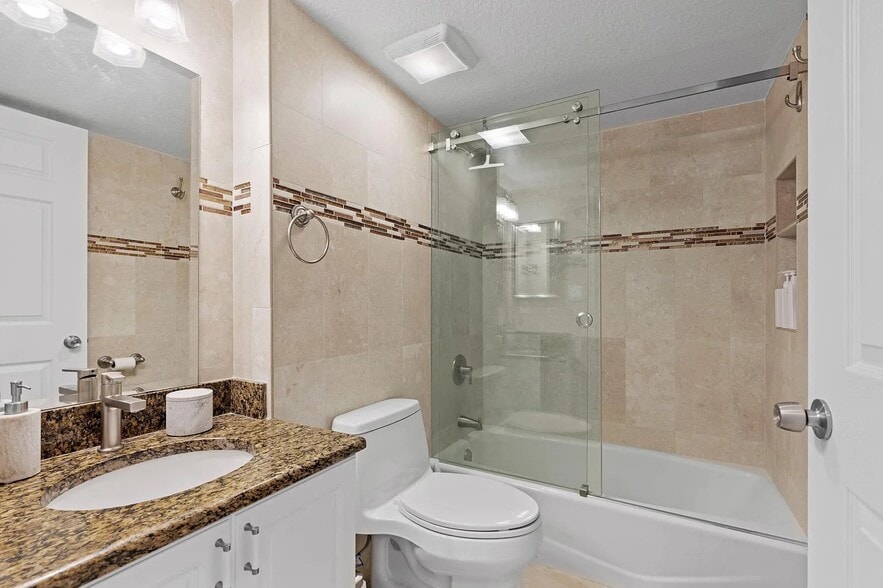 Second bathroom - 1801 N Flagler Dr