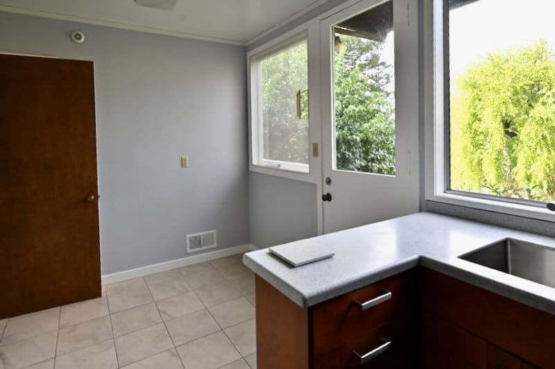 Building Photo - 966 Keeler Ave