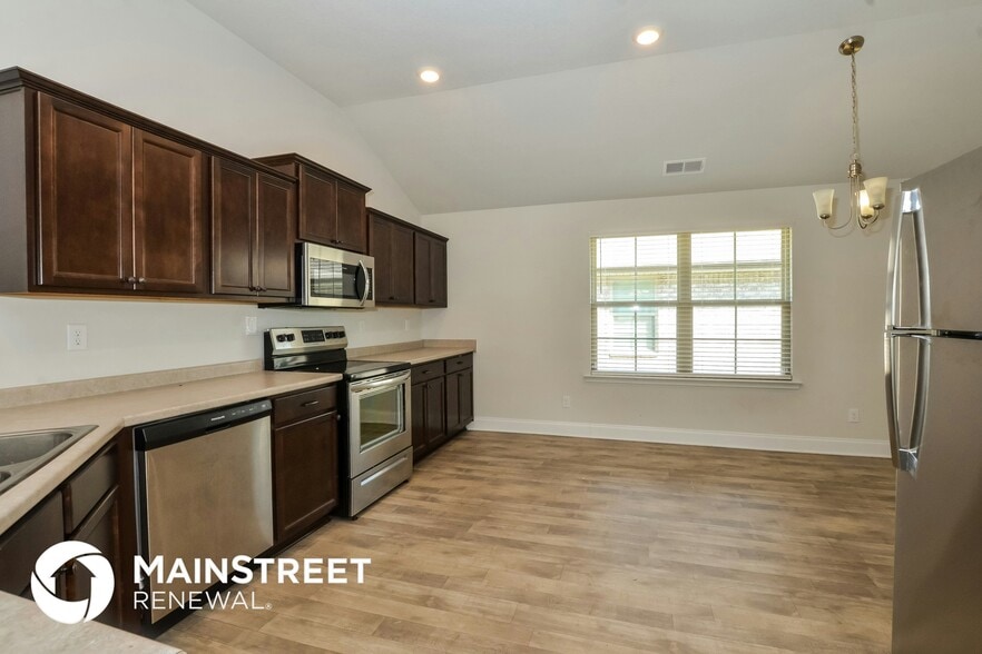 Building Photo - 7826 Ferndale Dr