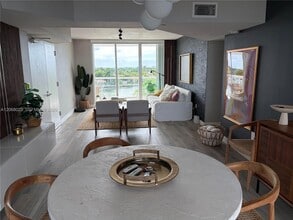Building Photo - 5900 Collins Ave