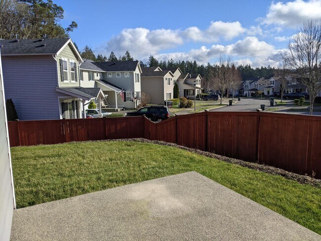 Building Photo - 4/2.5 Townhouse for rent in DuPont!