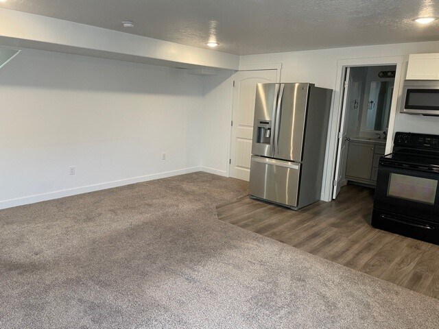 Building Photo - 637 W 1520 S