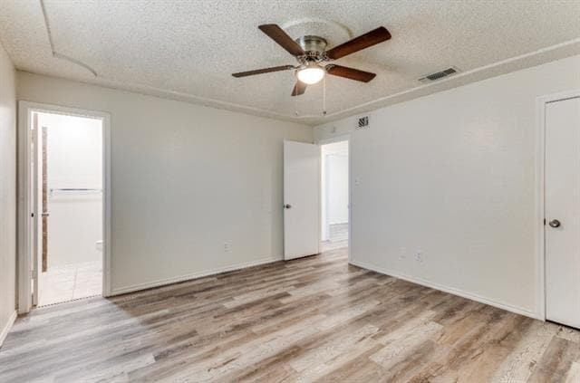 Building Photo - 805 Barkridge Trail