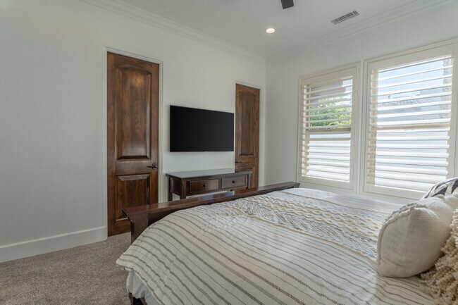 Building Photo - 54280 Affirmed Ct