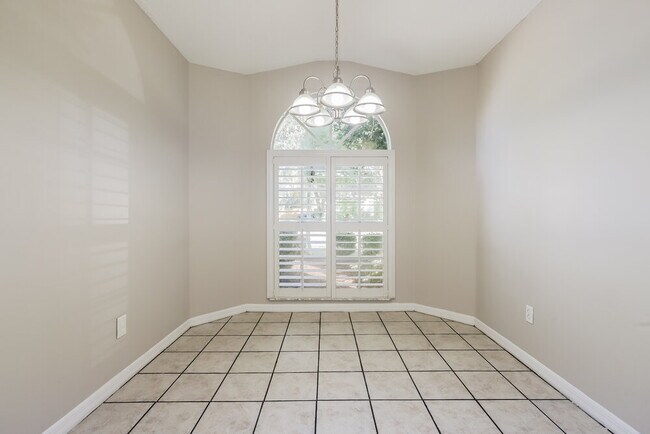 Building Photo - 2035 Attaway Dr