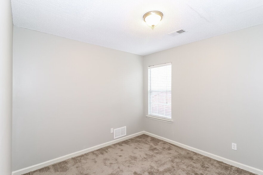 Building Photo - 1012 Spanish Trail Ln